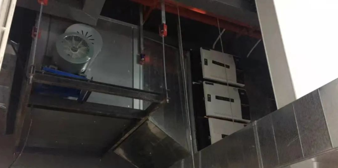 广蓝环保油烟净化器